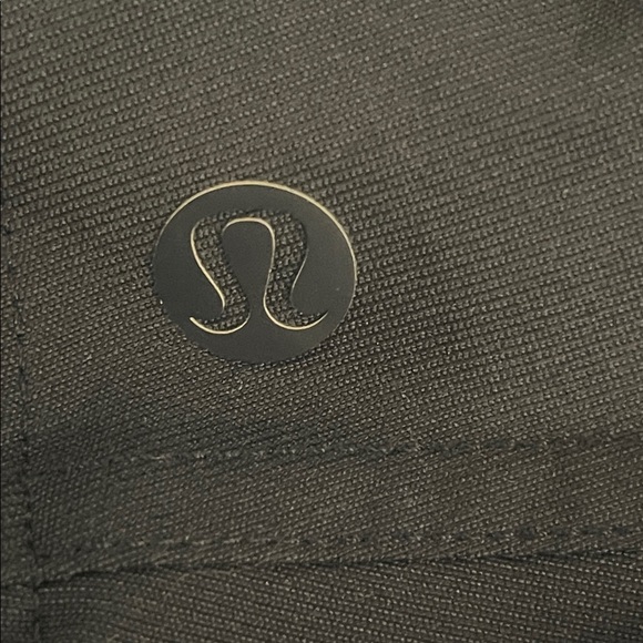 Lululemon men’s Navy pants - Picture 6 of 6